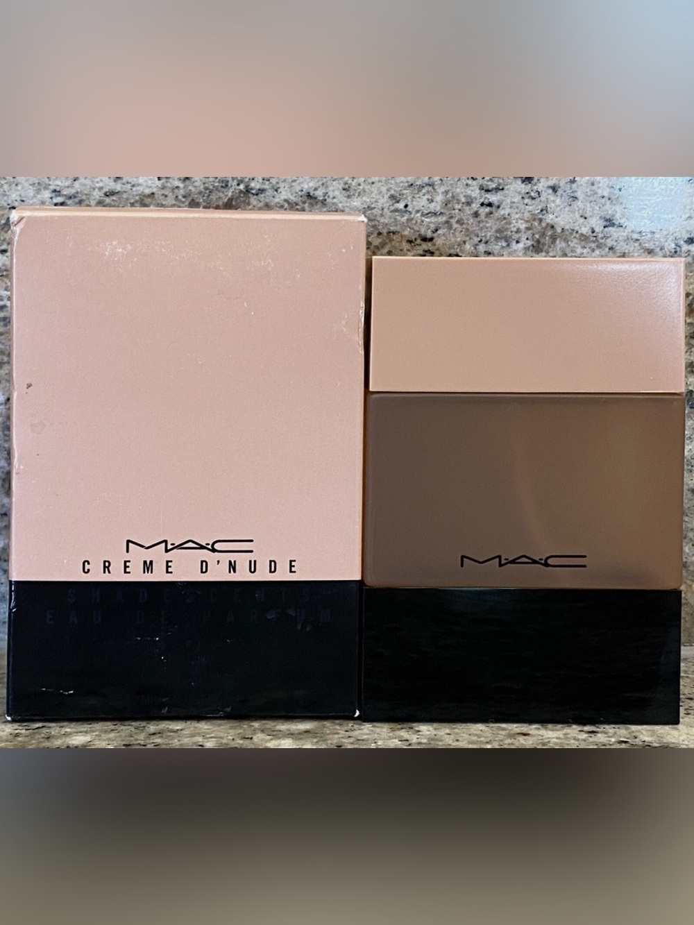 MAC Cosmetics Femme D'Nude Compact Foundation - Nude Beige
